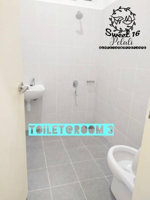 Sweet 16 Pelali Homestay Pengerang Exterior photo